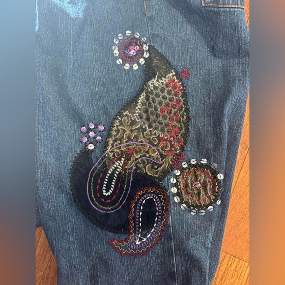 Embroidered Denim Jeans with Paisley Design - Picture 2 of 7